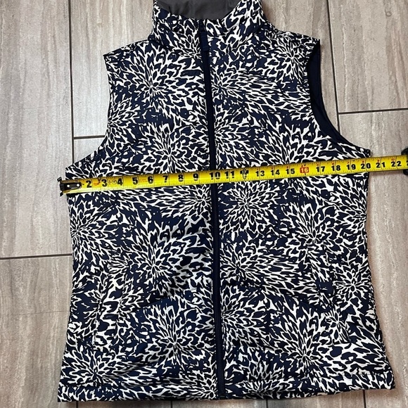 Lands’ End Blue & White Down Feather Quilted Vest Women's Size Small - Picture 5 of 6